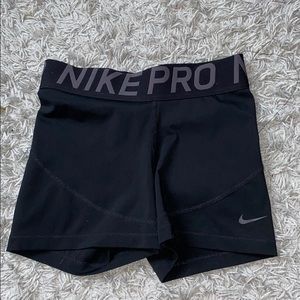 Black Nike Pros